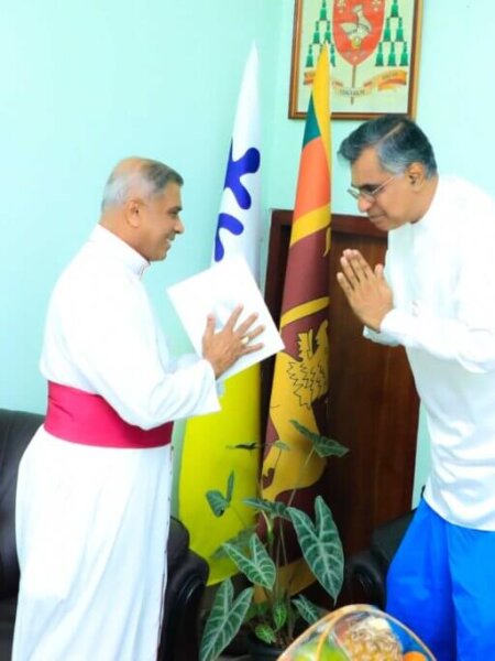 ශ්‍රී ලංකා කතෝලික රදගුරු සමුළුවේ සභාපති, අතිඋතුම් හැරල්ඩ් ඇන්තනී පෙරේරා රදගුරුතුමන් හමුවීම..